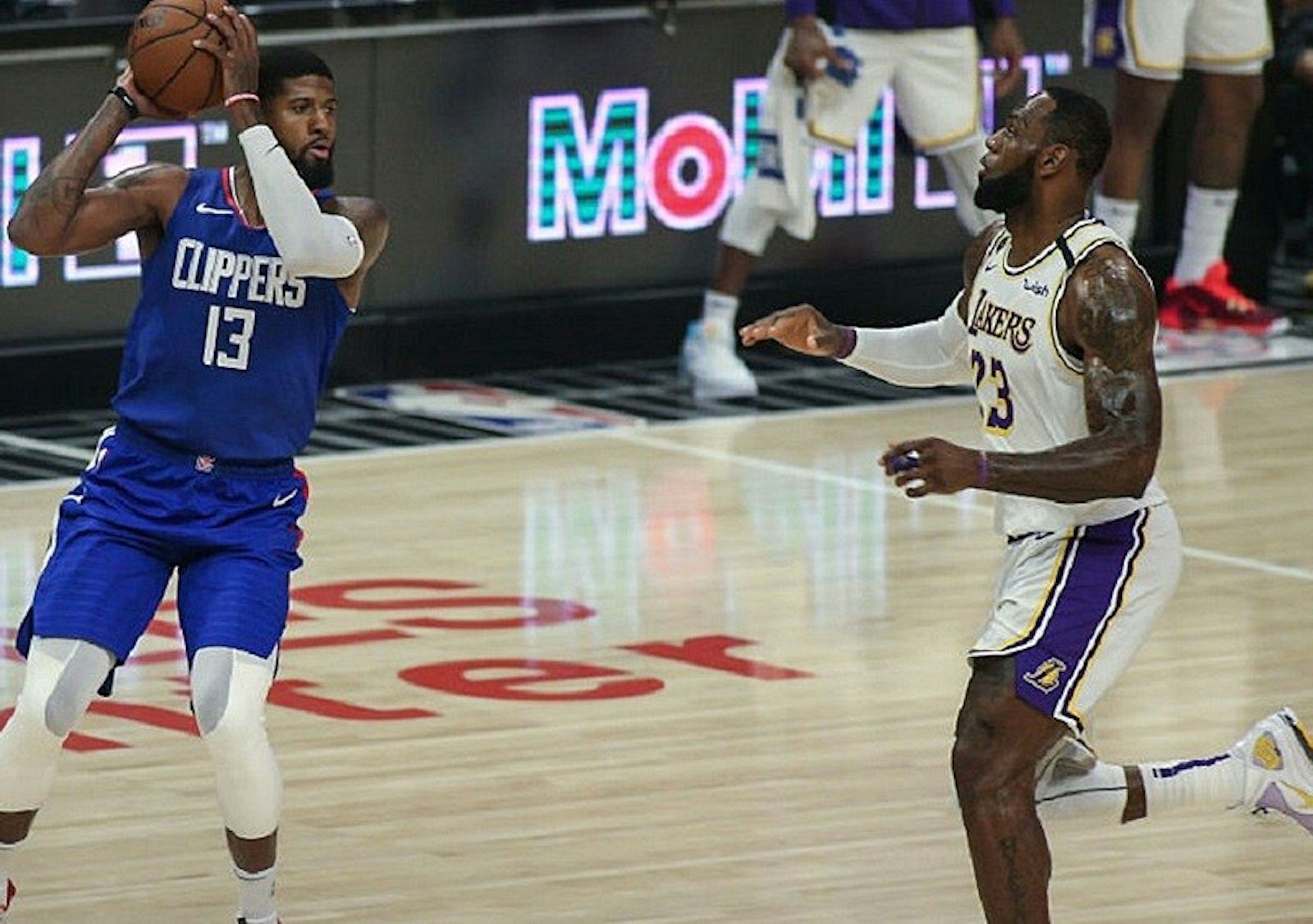 Ziemia Święta na sprzedaż. Clippers zbudują dom na dawnych terenach Lakersów