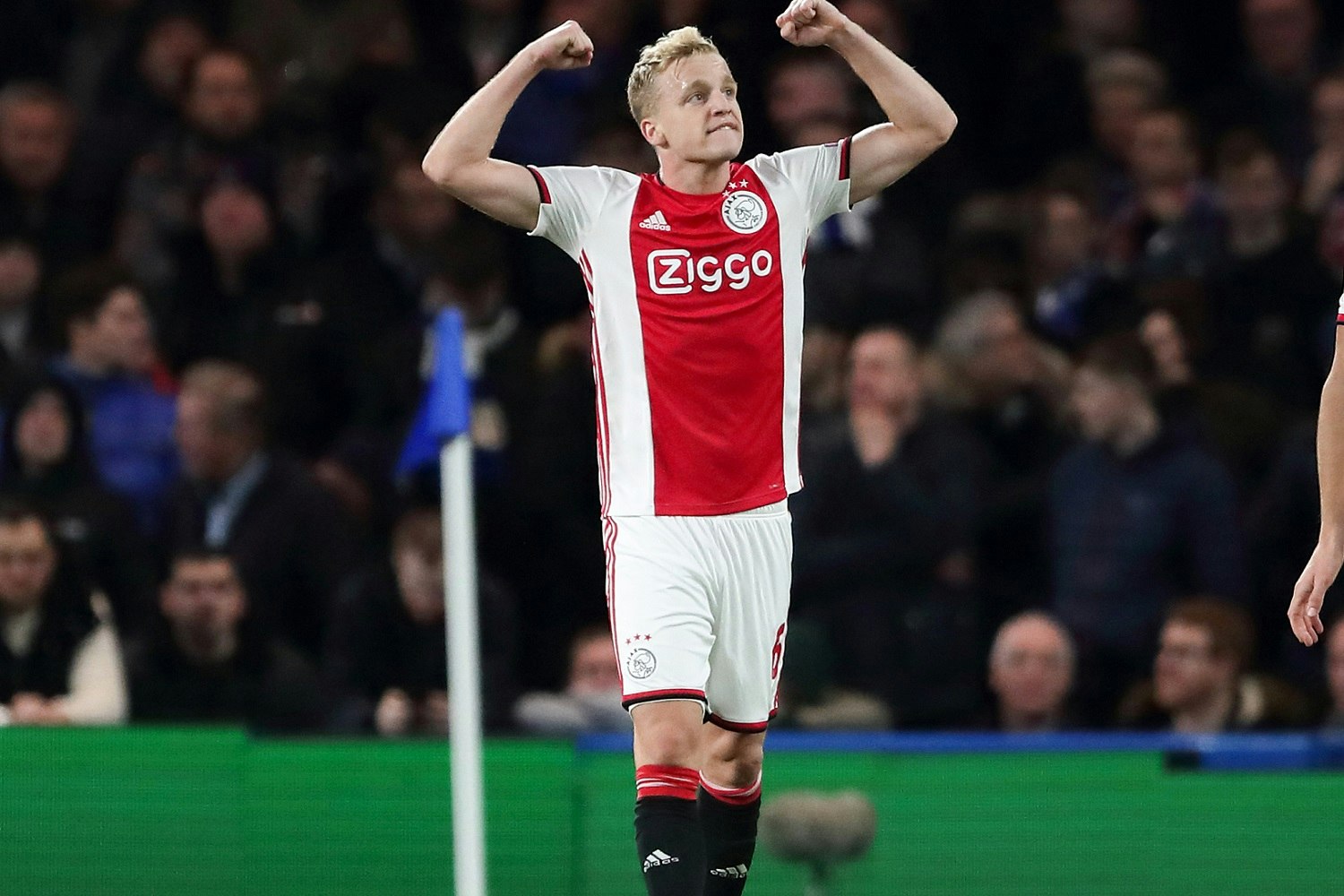 Chelsea FC v AFC Ajax: Group H - UEFA Champions League