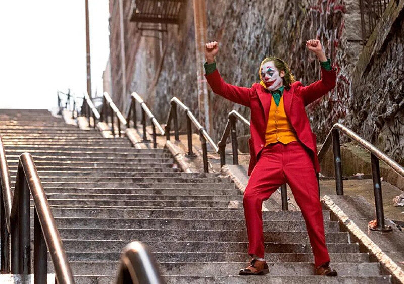Joaquin Phoenix ma powrócić jako Joker. I nie mówimy tu o jednym filmie