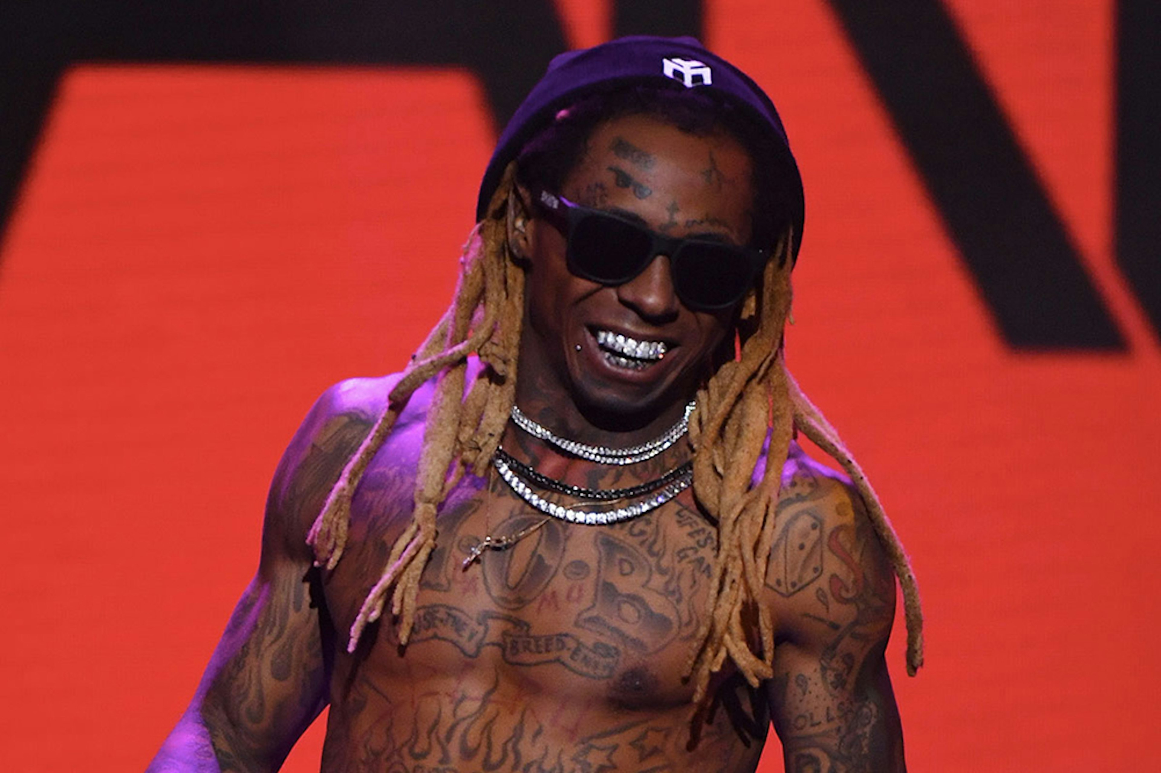 lil-wayne-tha-carter-v-02.jpg