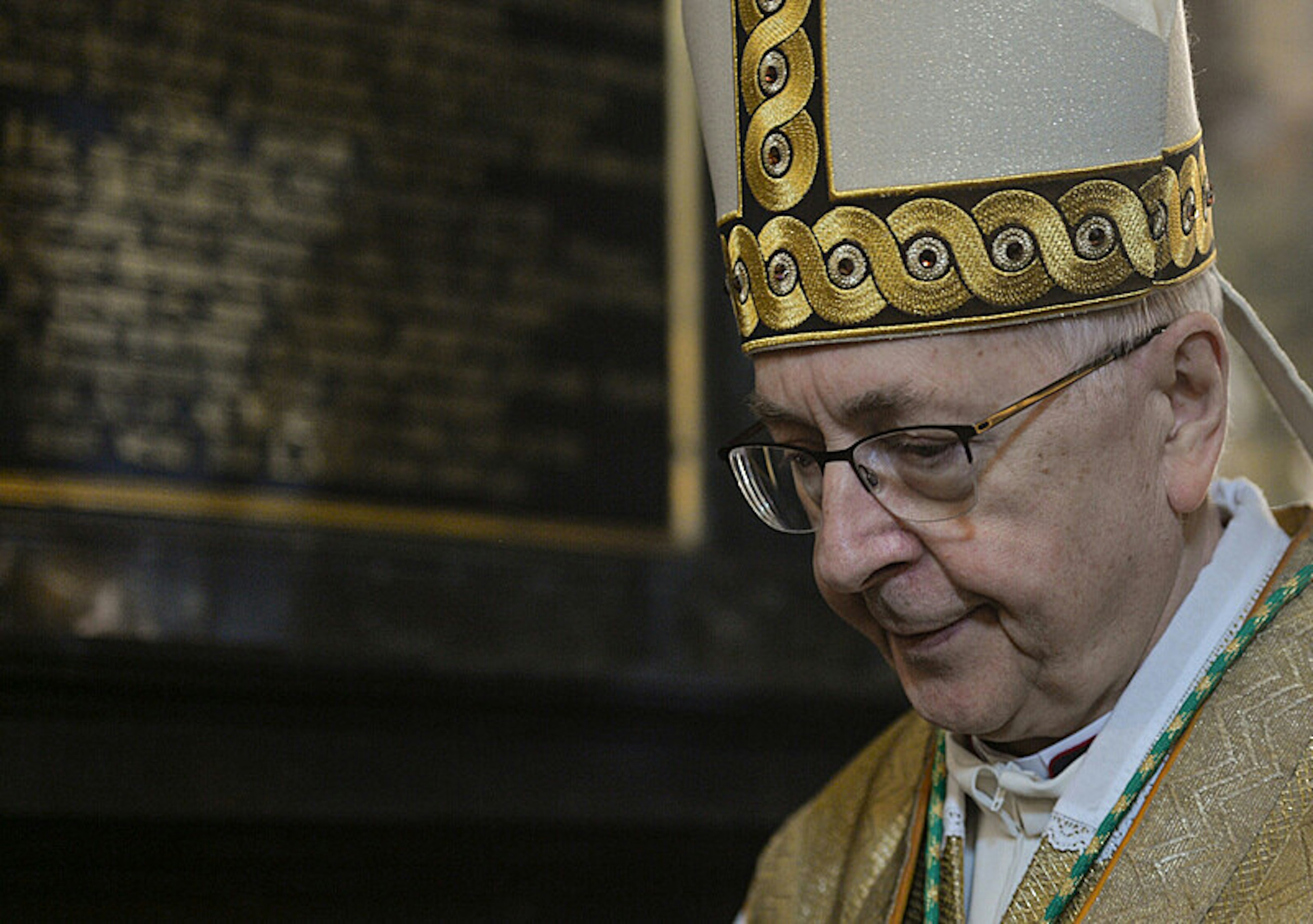 Arcybiskup Gądecki recenzentem: seriale na Netfliksie promują homoseksualizm, hedonizm i rozwiązłość!