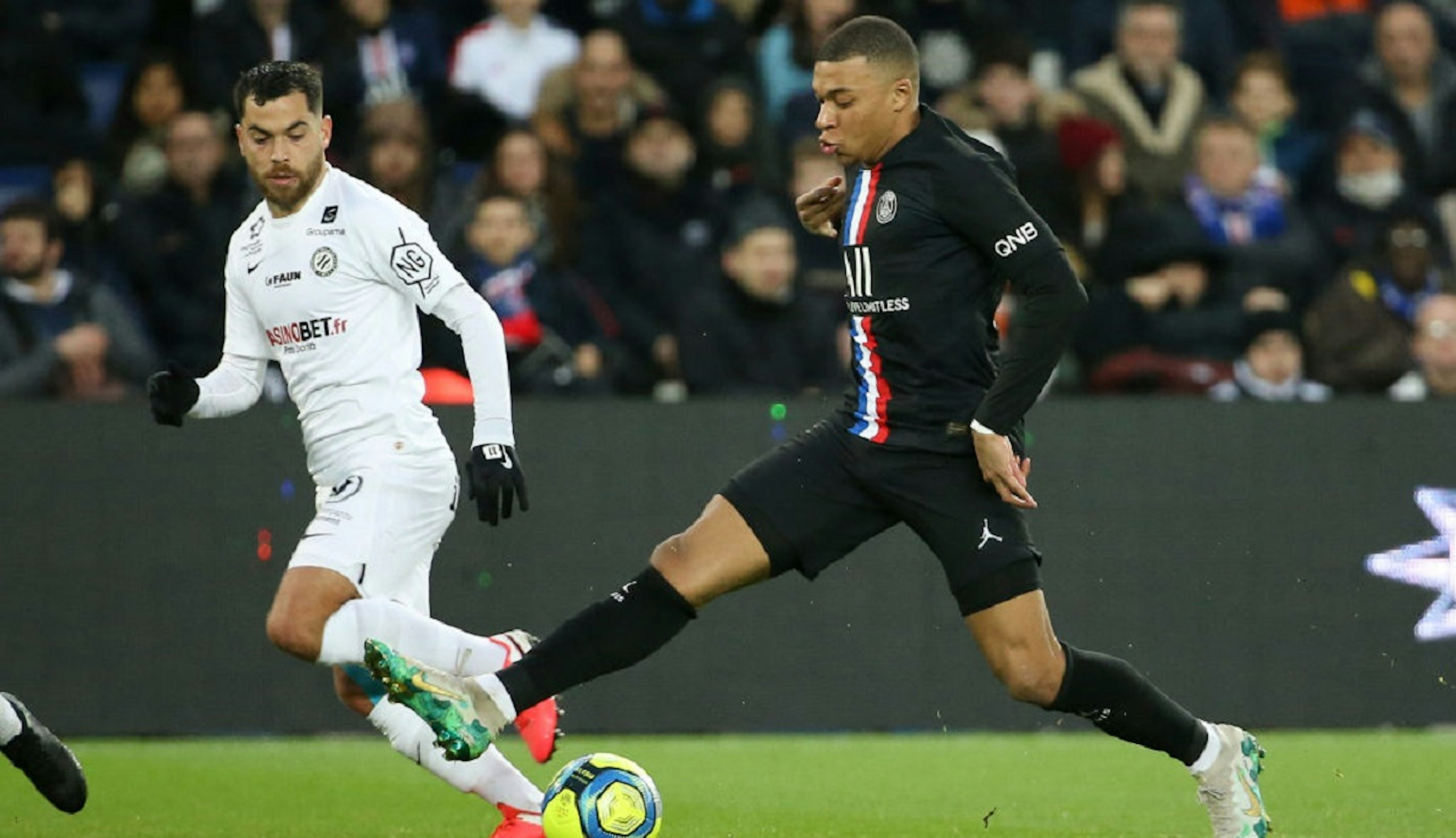 Paris Saint-Germain v Montpellier HSC - Ligue 1