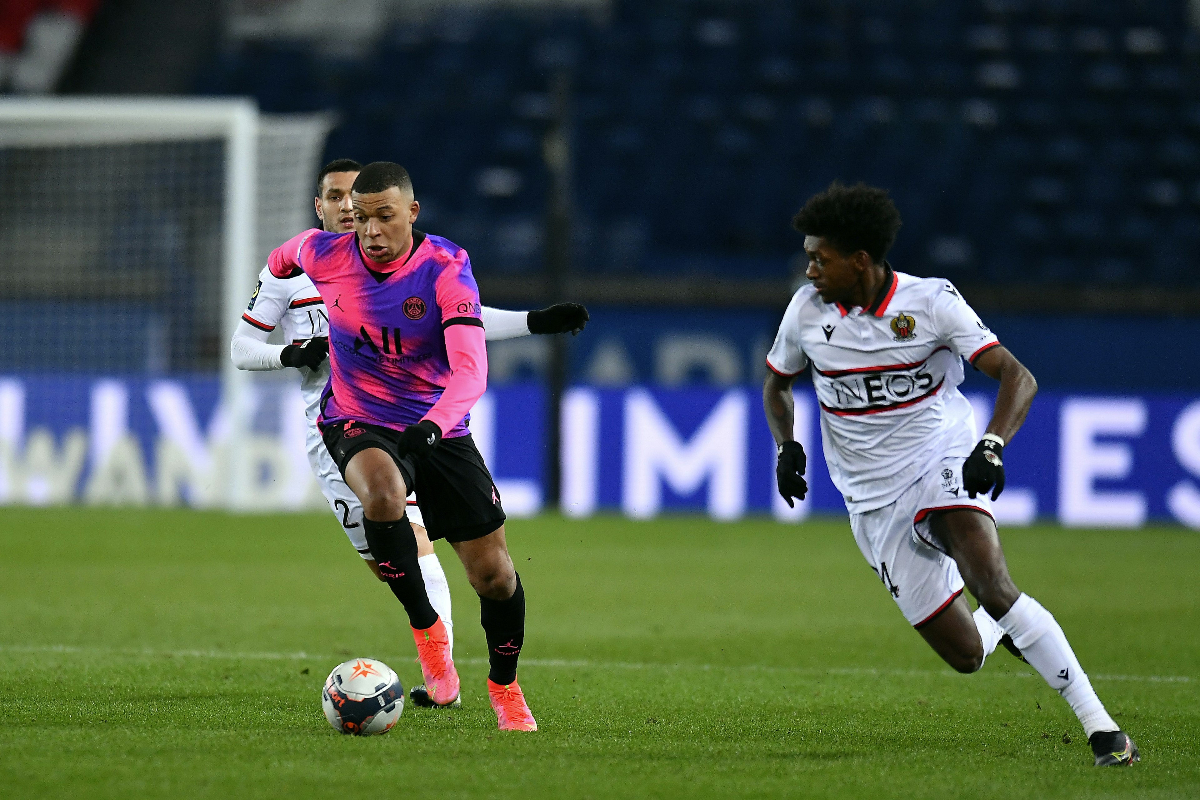 Paris Saint-Germain v OGC Nice - Ligue 1 Uber Eats