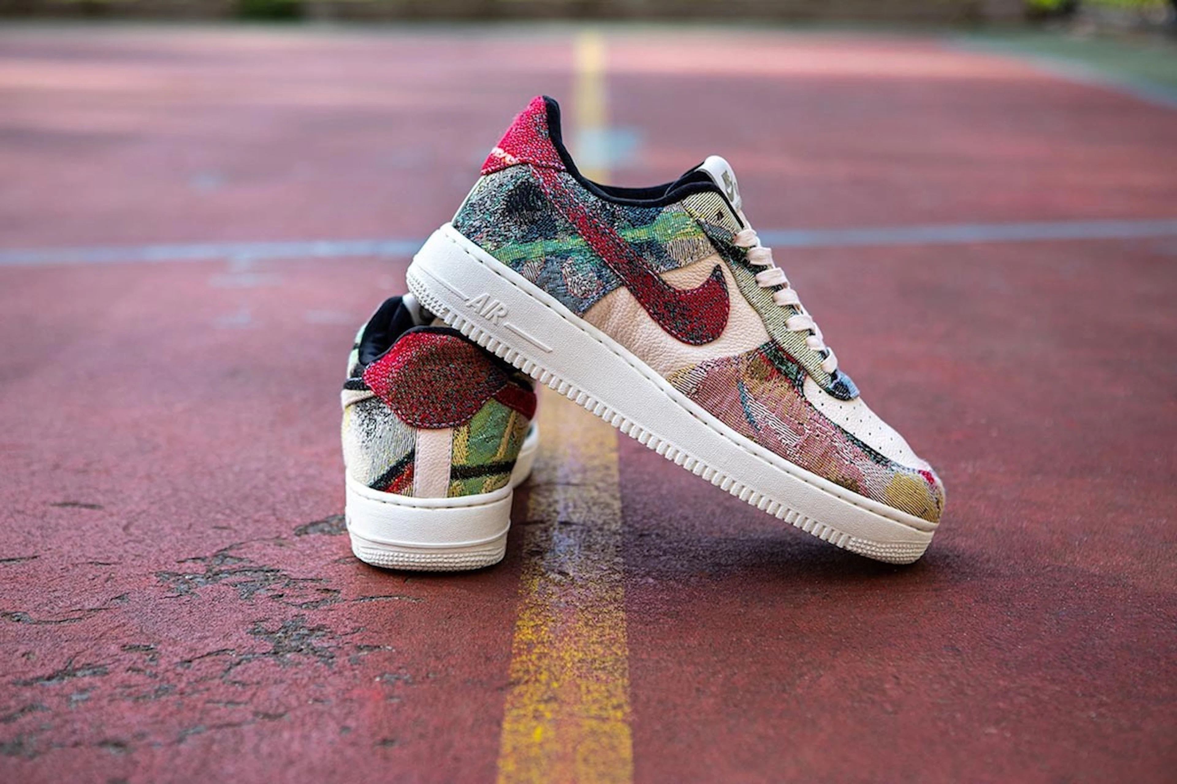 futura-off-white-nike-flows-pack-release-date-price-04.jpg
