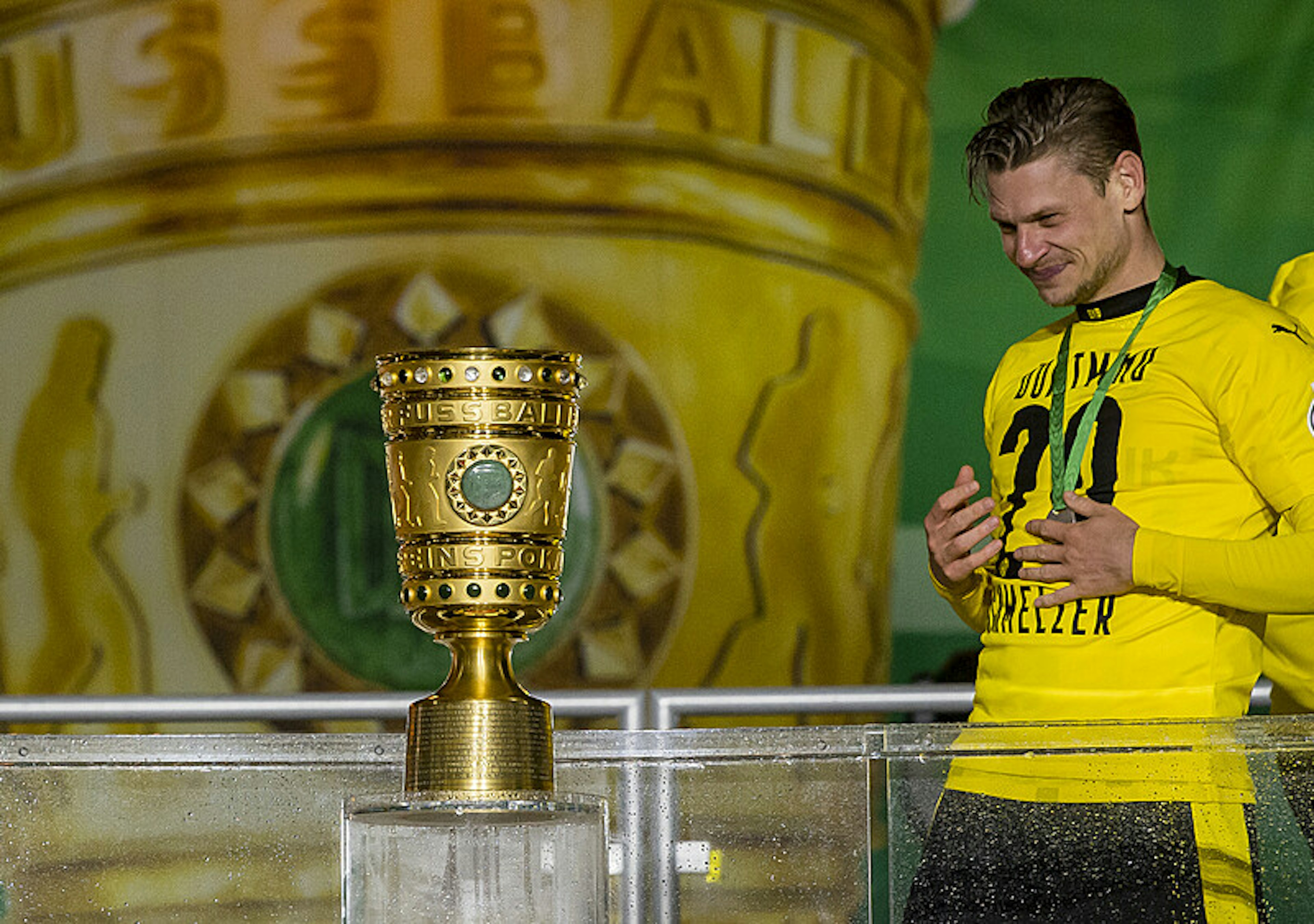 M.I.K.I: Wytatuuję sobie Piszczka na ramieniu. Zostanie ze mną na zawsze (WYWIAD)