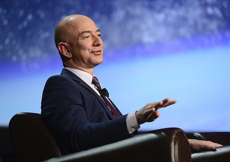 Jeff Bezos, najbogatszy człowiek świata, w lipcu poleci w kosmos