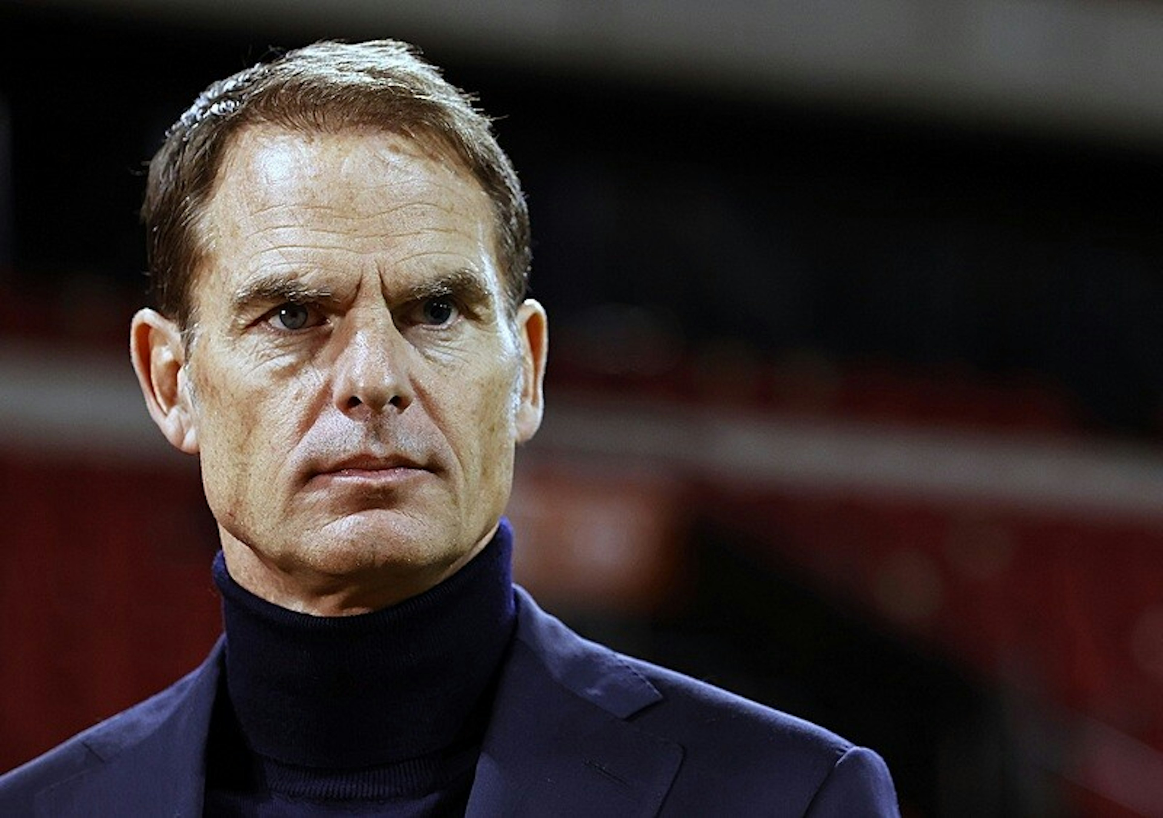 Euro jako szansa i zagrożenie. Frank De Boer może zatrzymać zjazd albo runąć w otchłań