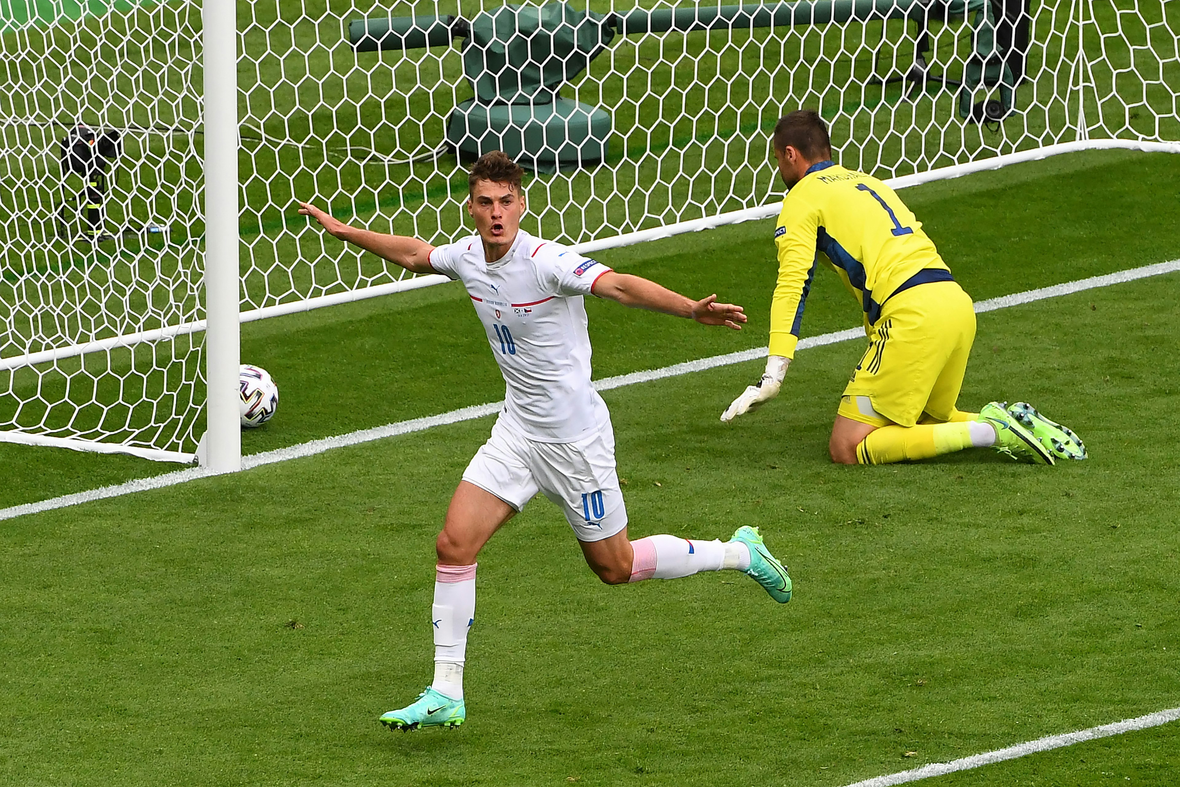 Szkocja - Czechy. Patrick Schick. Euro 2020