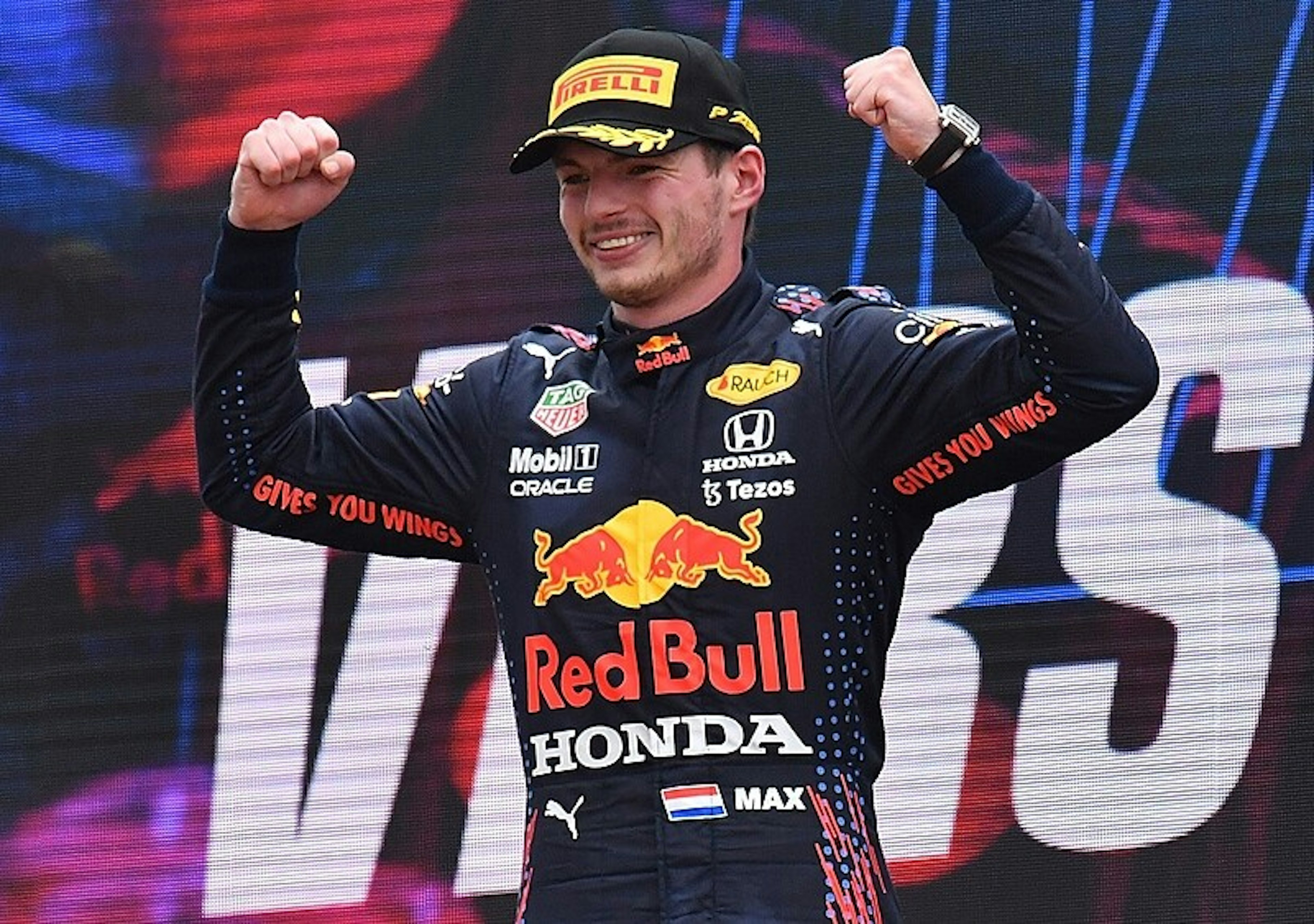 CZWARTY SEKTOR: Byki pocisnęły na Maxa, deszcz ukrył łzy Tifosi