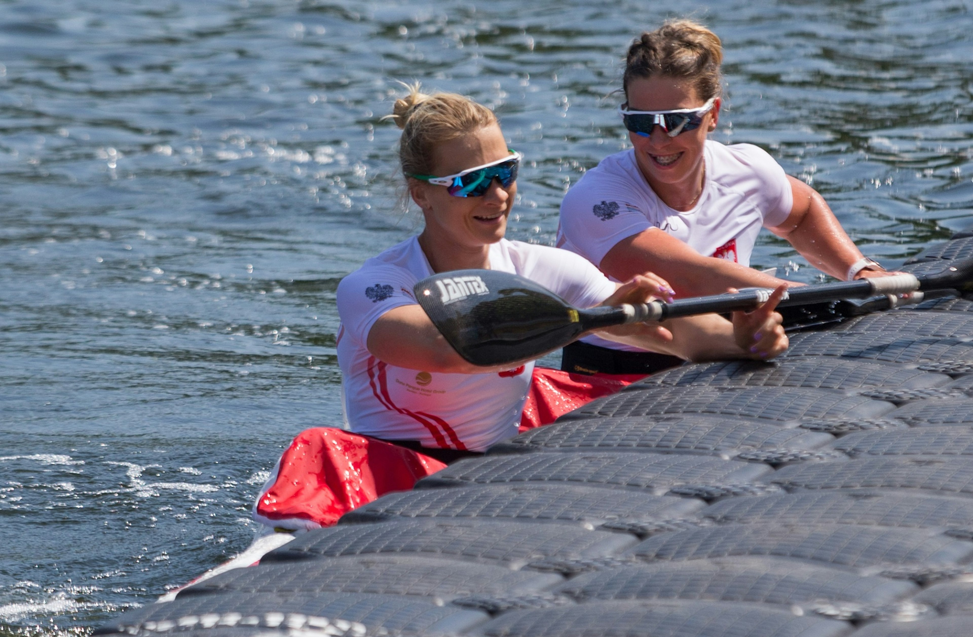 Karolina Naja i Anna Puławska