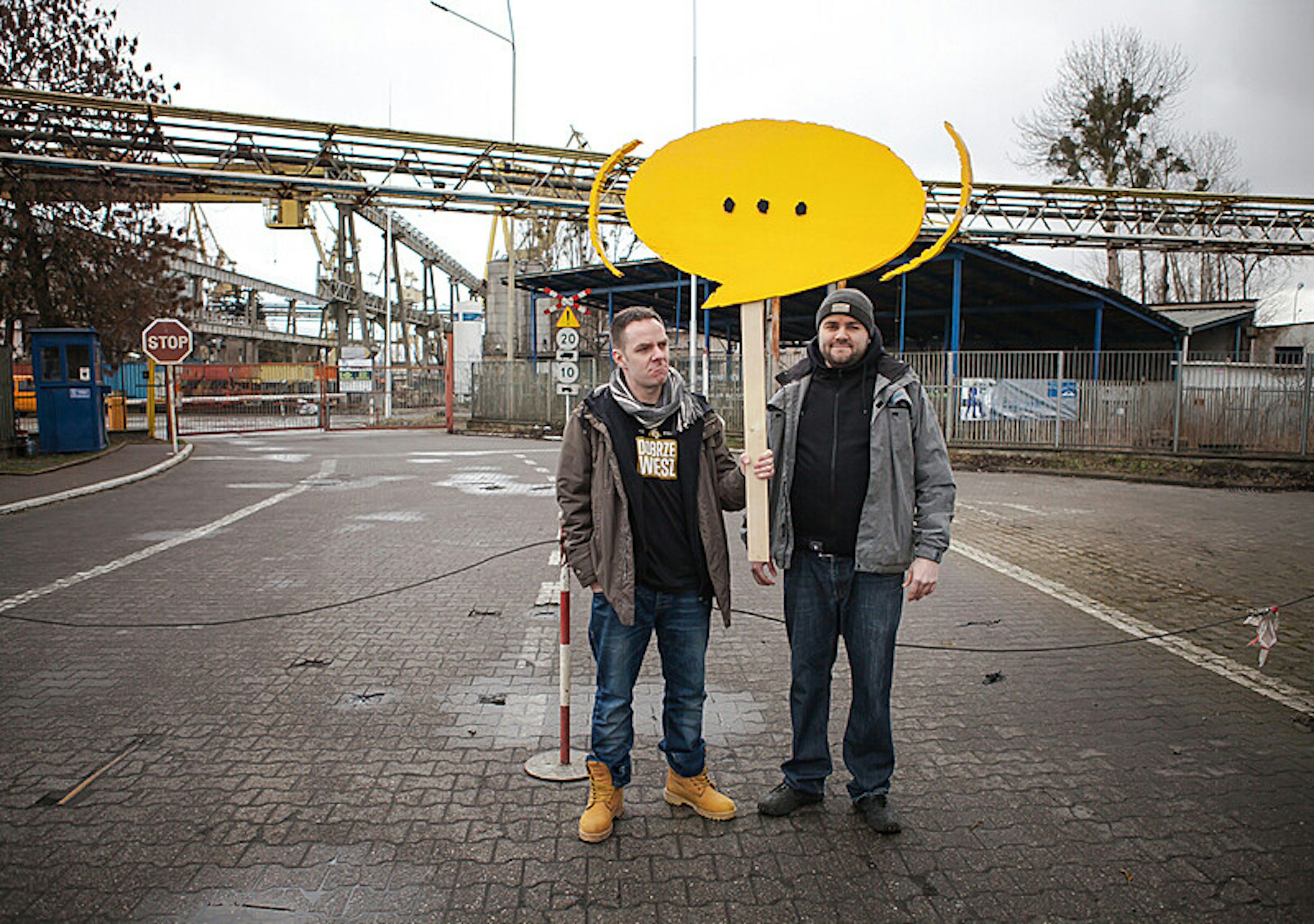 8 rapowych płyt, które najlepiej opisują przemiany, jakie zaszły w Polsce po czerwcu 1989