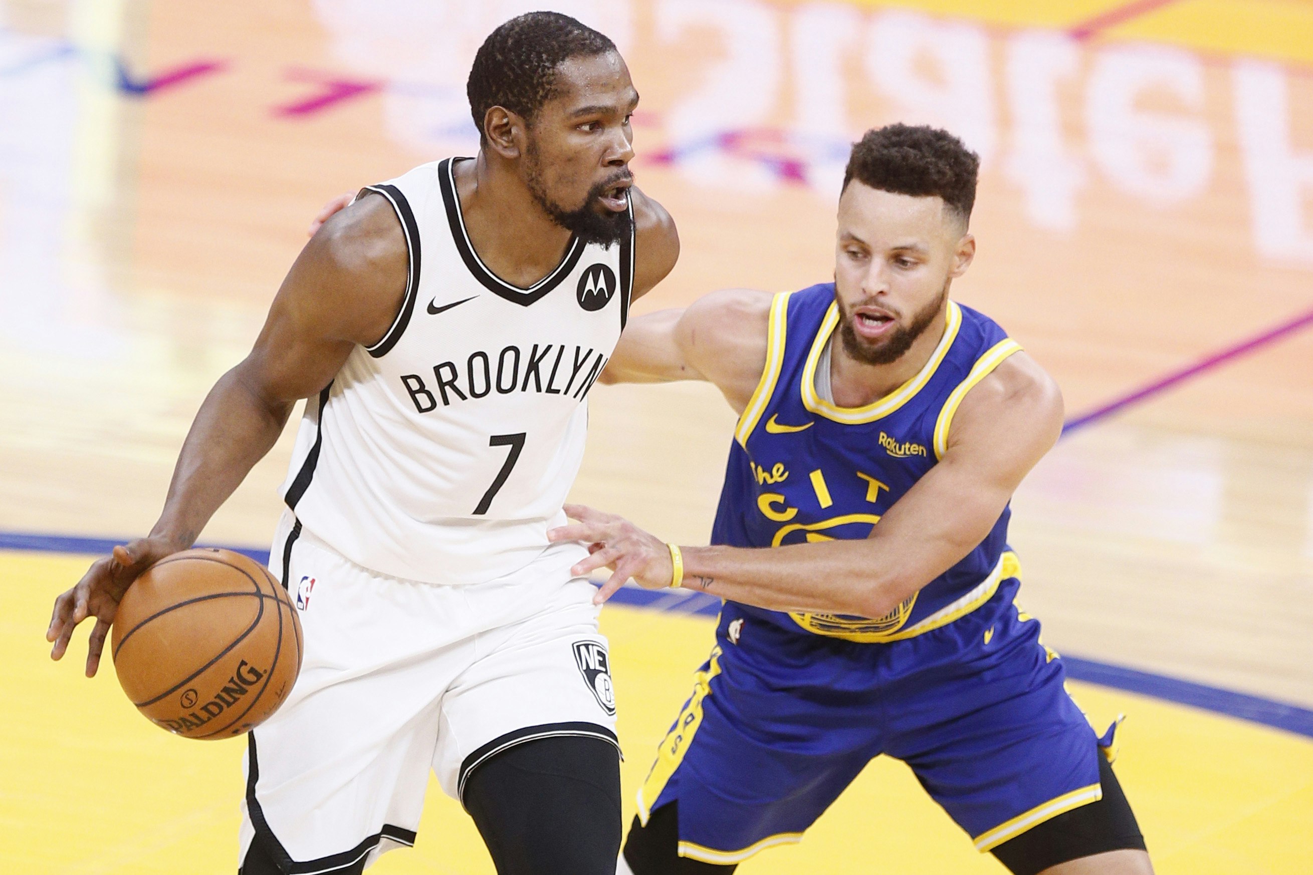 NBA: Brooklyn Nets vs Golden State Warriors. Kevin Durant i Stephen Curry