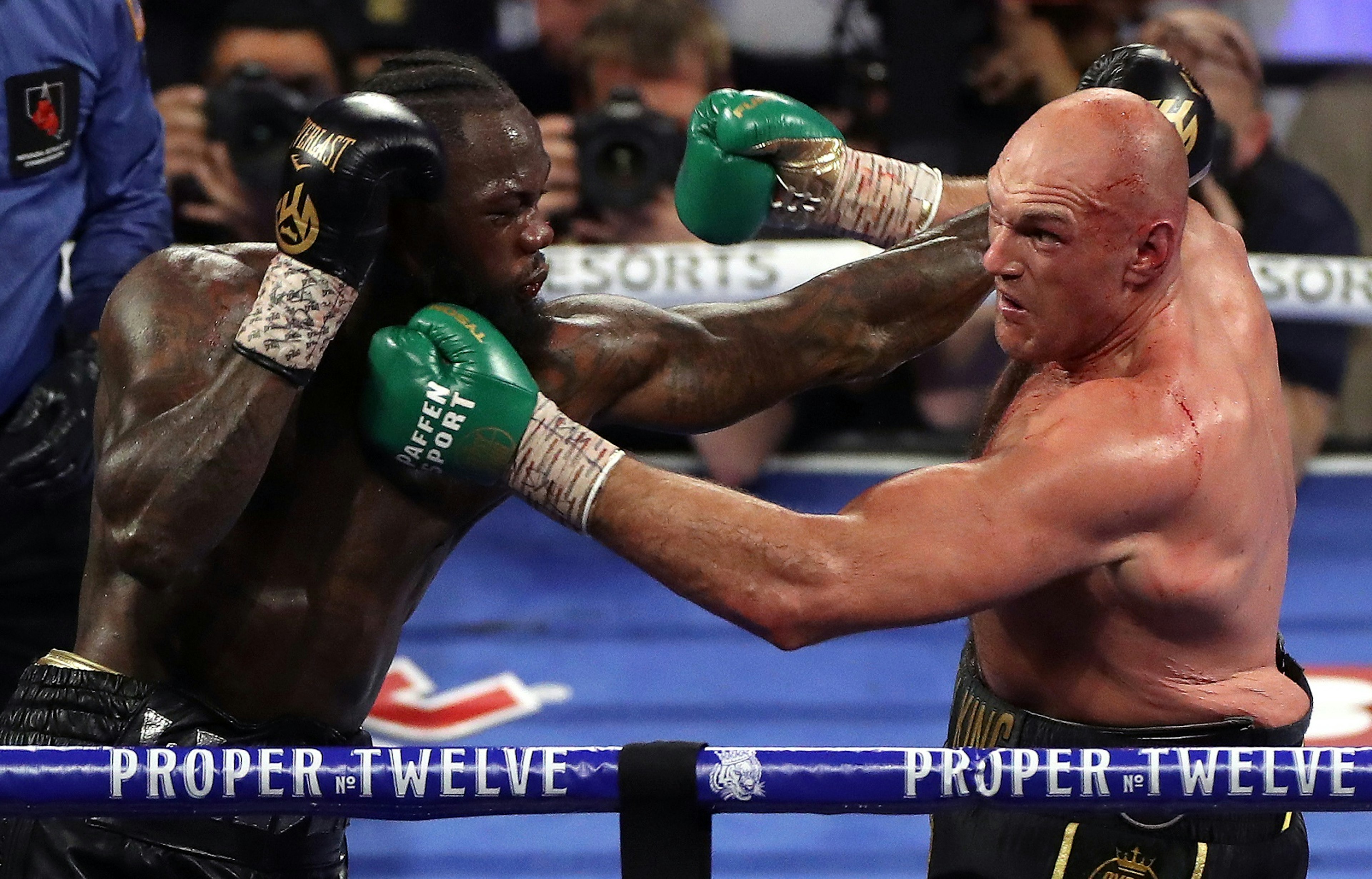 Deontay Wilder v Tyson Fury