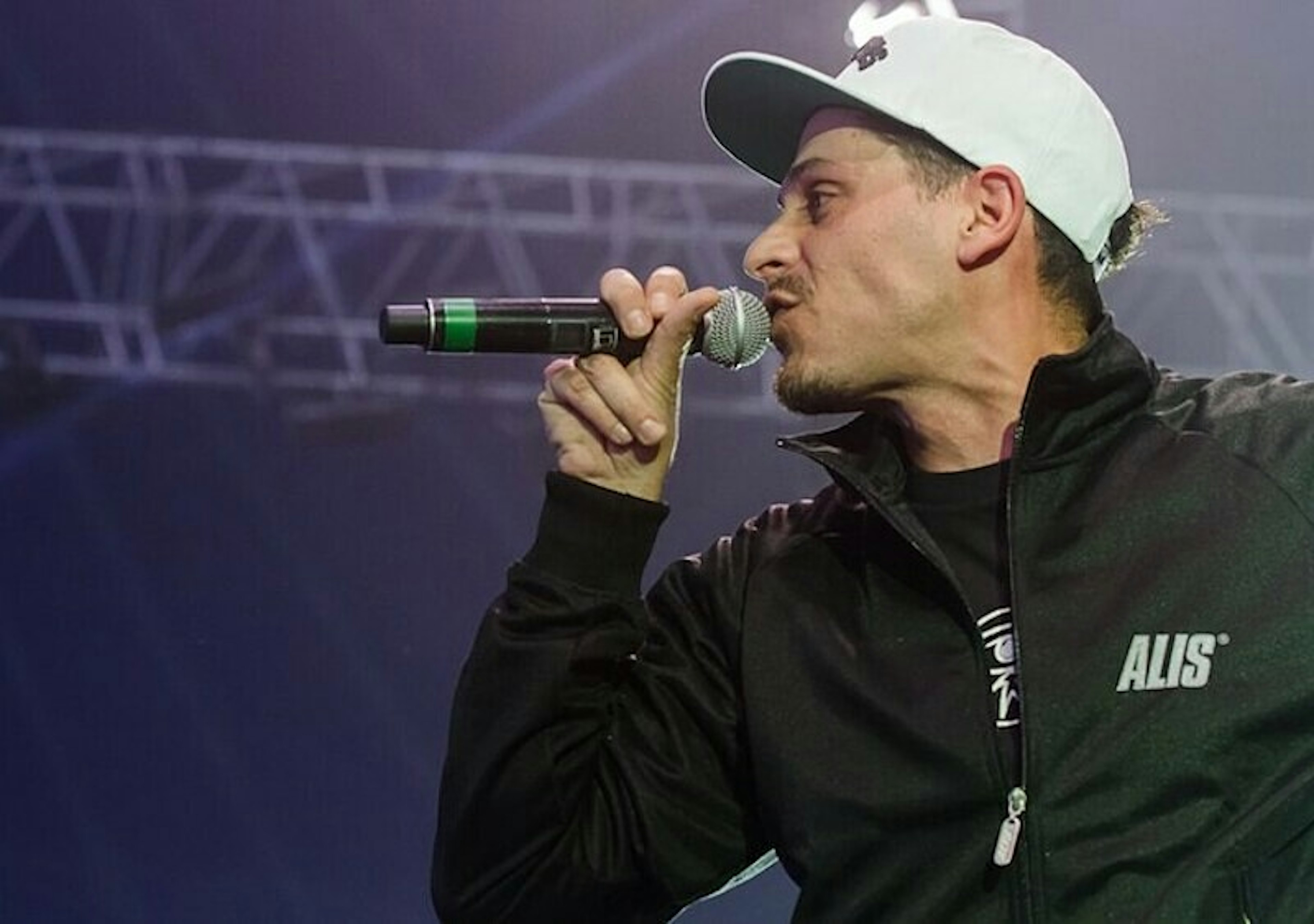 Dlaczego Evidence jest tak lubiany w Polsce?