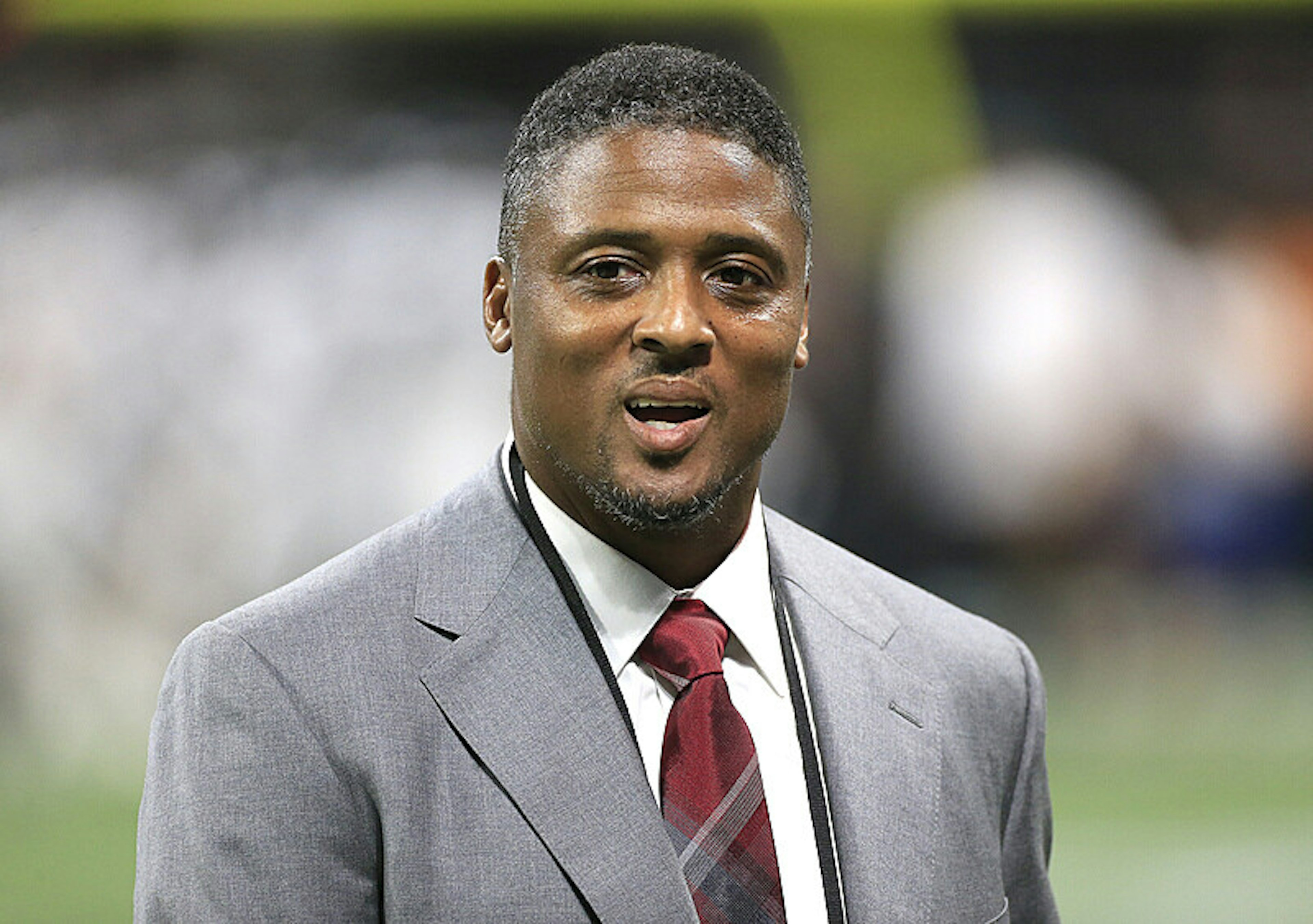 Szarlotka na dobry start. Warrick Dunn i życie po życiu skupione na pomaganiu innym