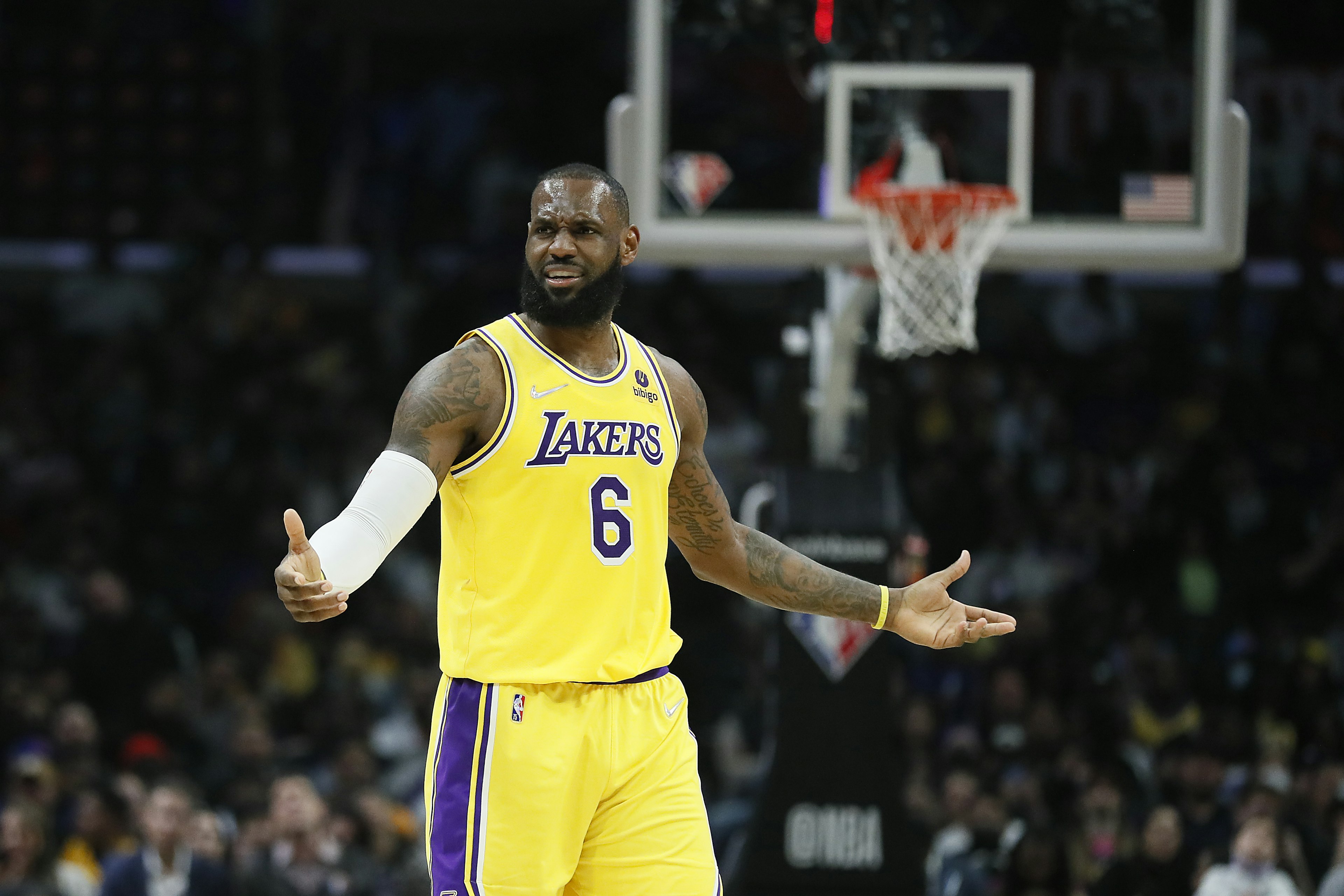 LeBron James - Los Angeles Lakers