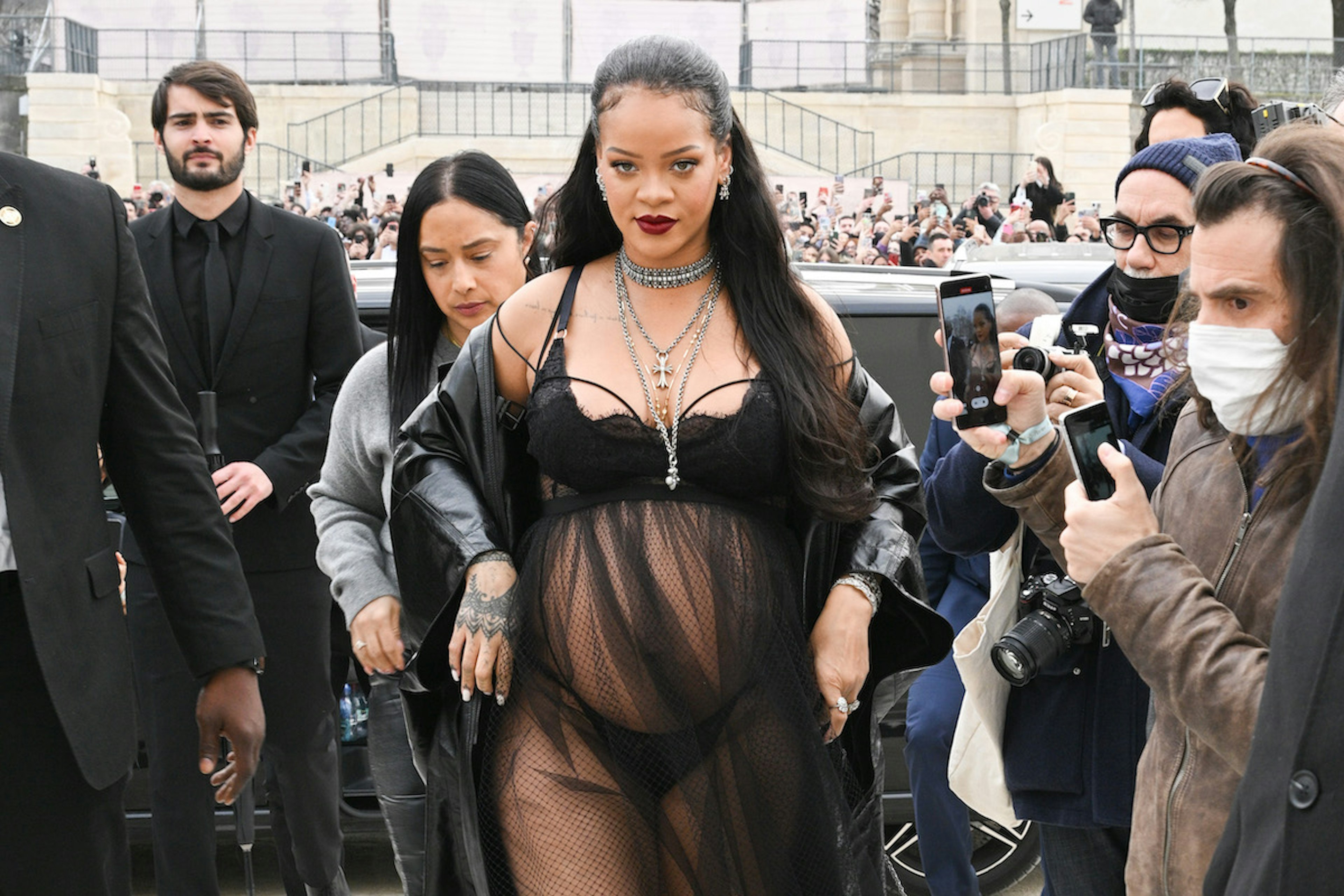 Dior : Outside Arrivals - Paris Fashion Week - Womenswear F/W 2022-2023