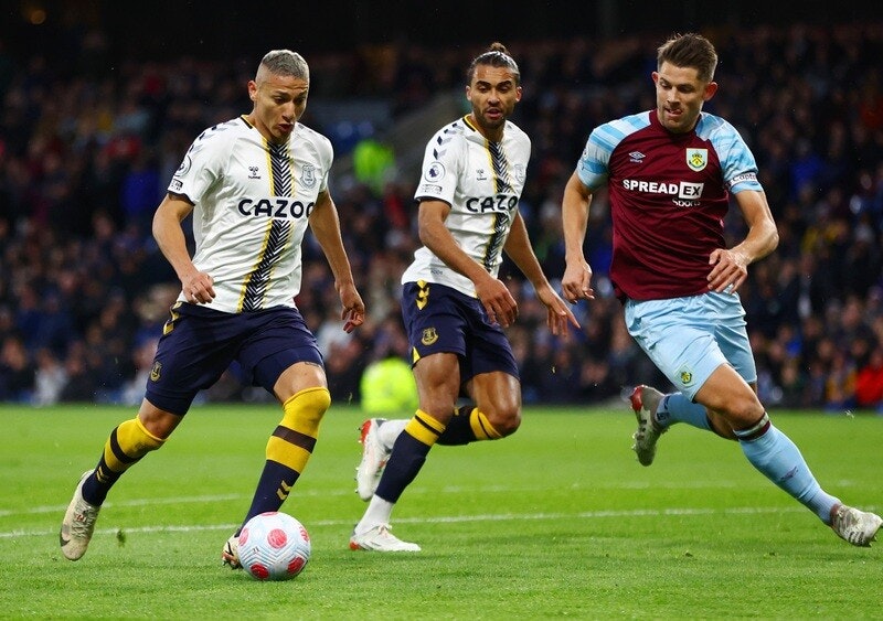 Ratuj się kto może. Walka o utrzymanie w Premier League toczy się o dwa wolne miejsca (ANALIZA)