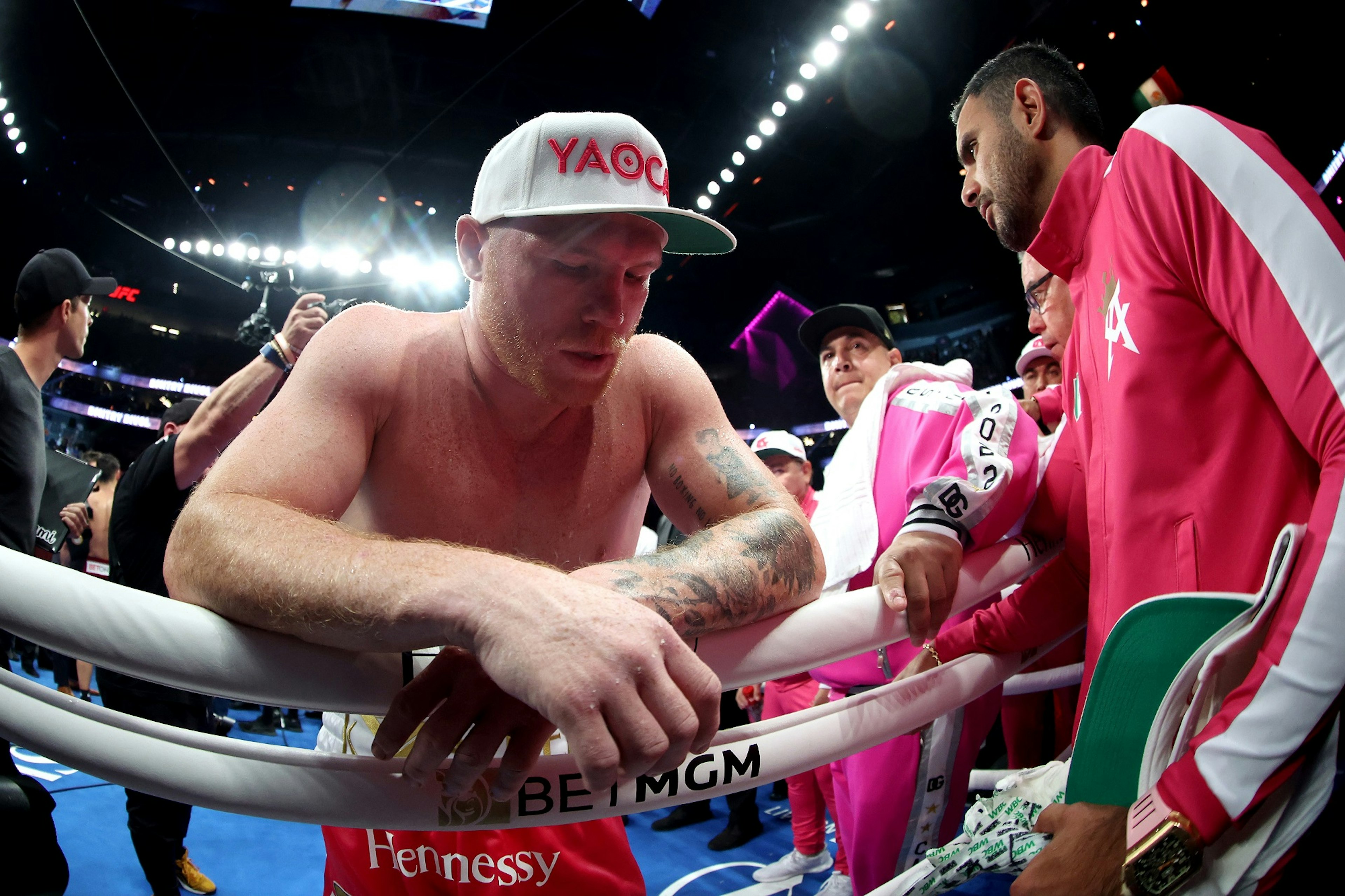 Canelo Alvarez v Dmitry Bivol