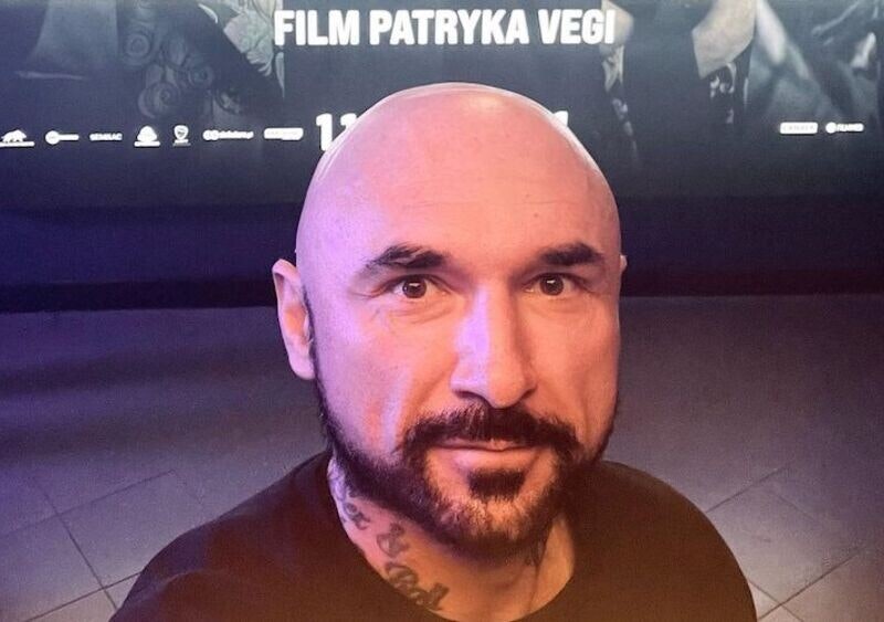 Usiądźcie, jeśli stoicie: Patryk Vega ma nakręcić anglojęzyczny film o życiu Władimira Putina