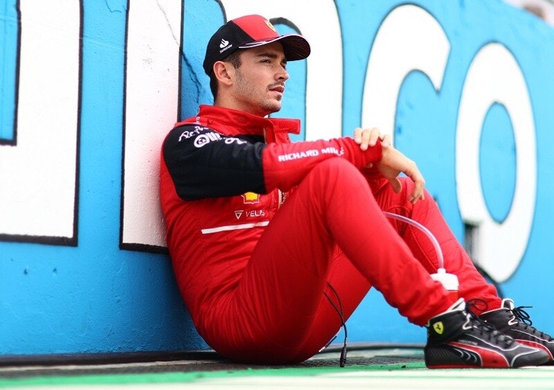 CZWARTY SEKTOR: Ferrari przestrzeliło sobie kolana, Alonso odchodzi do Astona Martina!