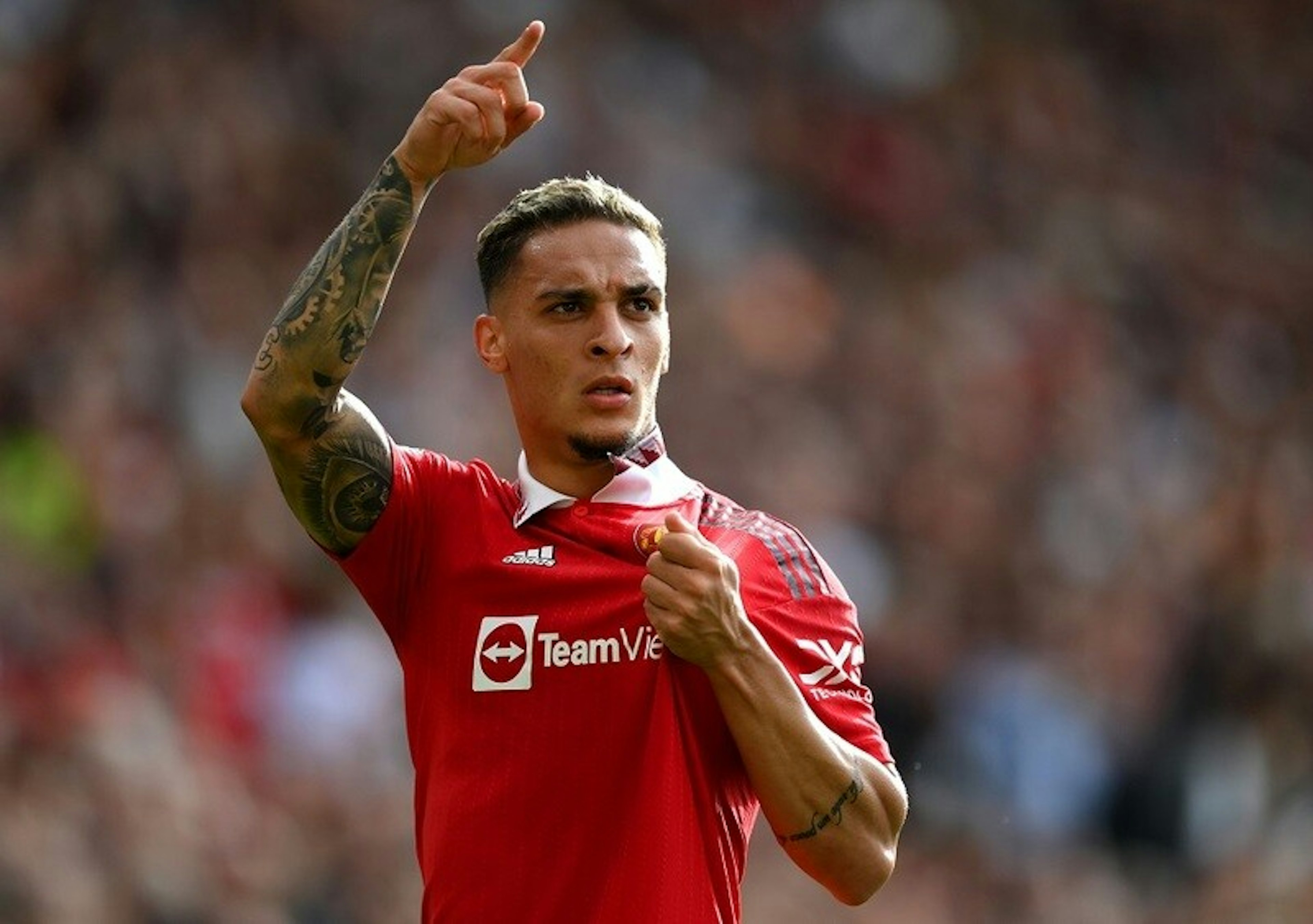 Cyrk Antony’ego i moda na Brazylijczyków. Canarinhos od zawsze wyznacznikiem, kto smaruje grubo