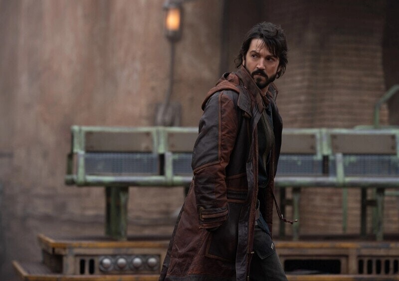 Tak, „Andor” to jeden z najlepszych seriali w tym roku. Nie, nie jest wcale wyłącznie dla fandomu „Gwiezdnych wojen”