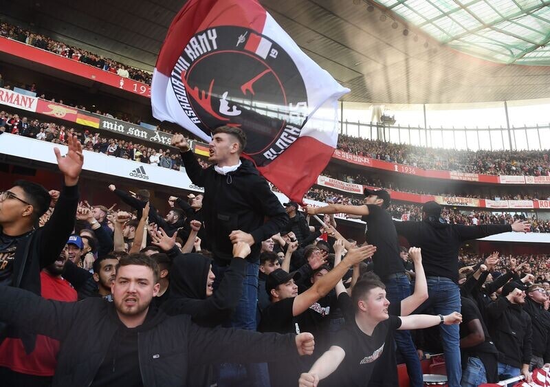 Brytyjska ultrasyfikacja. Czy ultrasi uratują atmosferę na stadionach Premier League