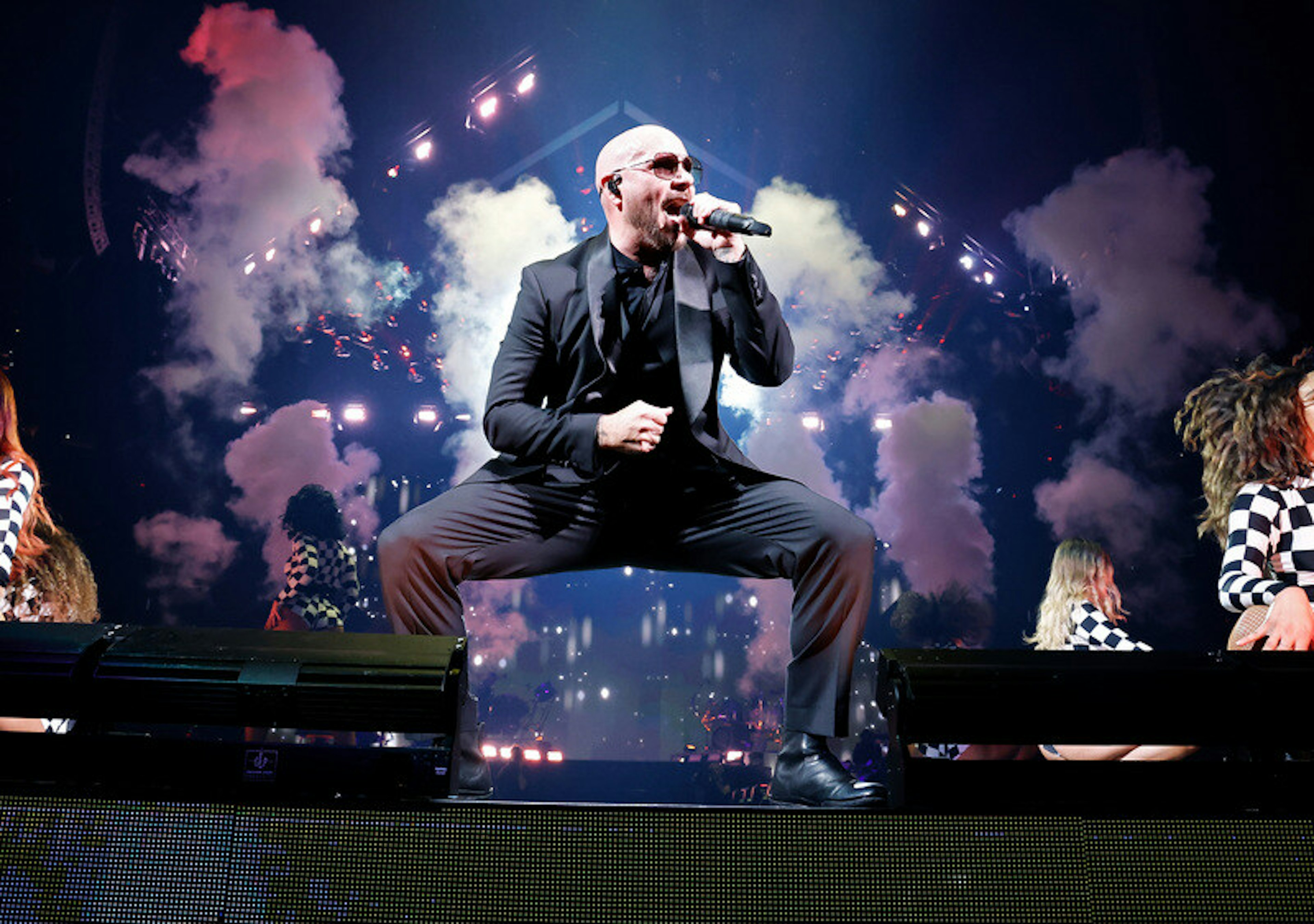 Skąd wziął się internetowy fenomen Pitbulla?