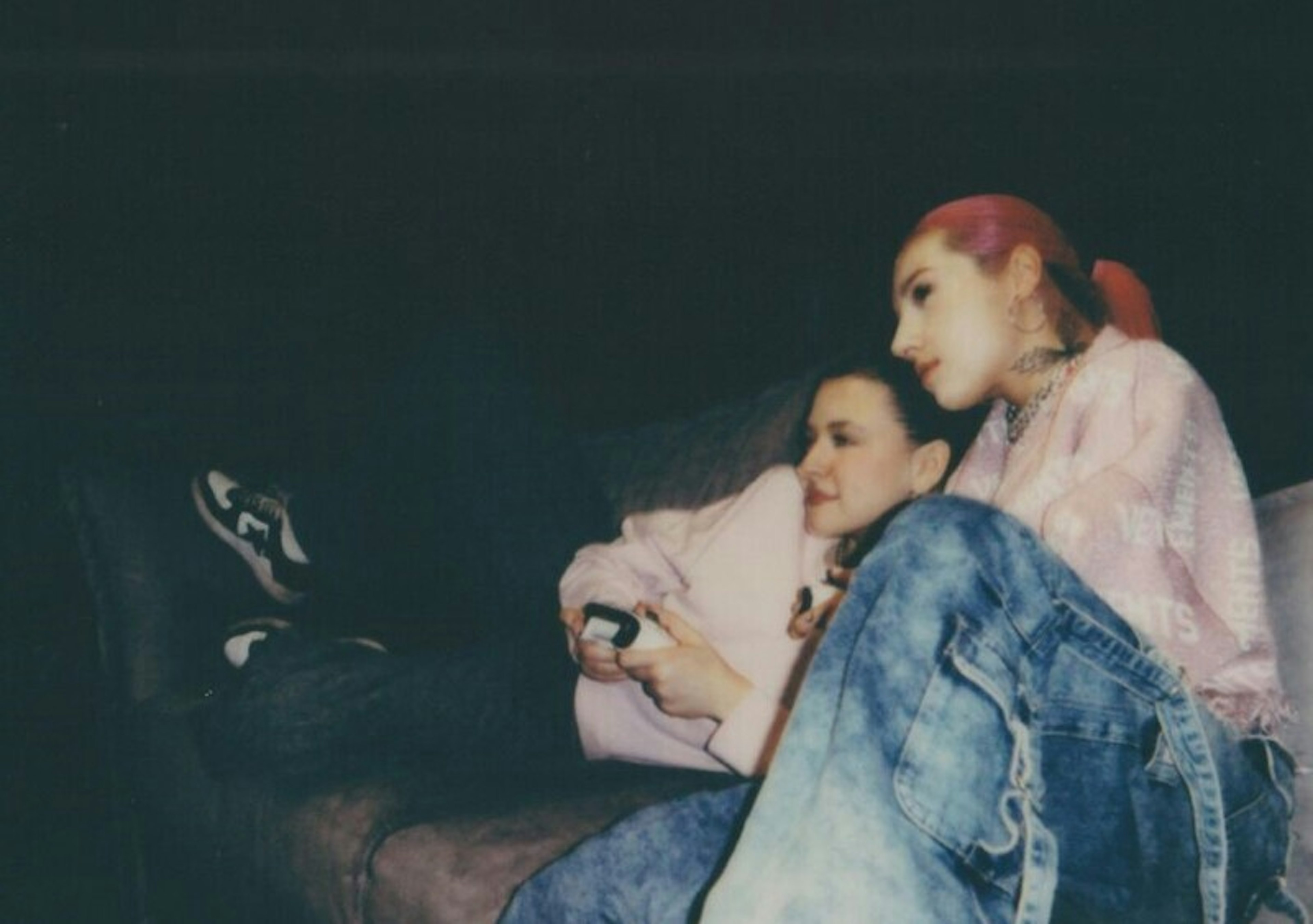 Nie singiel, a cała EP-ka. Young Leosia i Bambi z prezentem na Dzień Kobiet