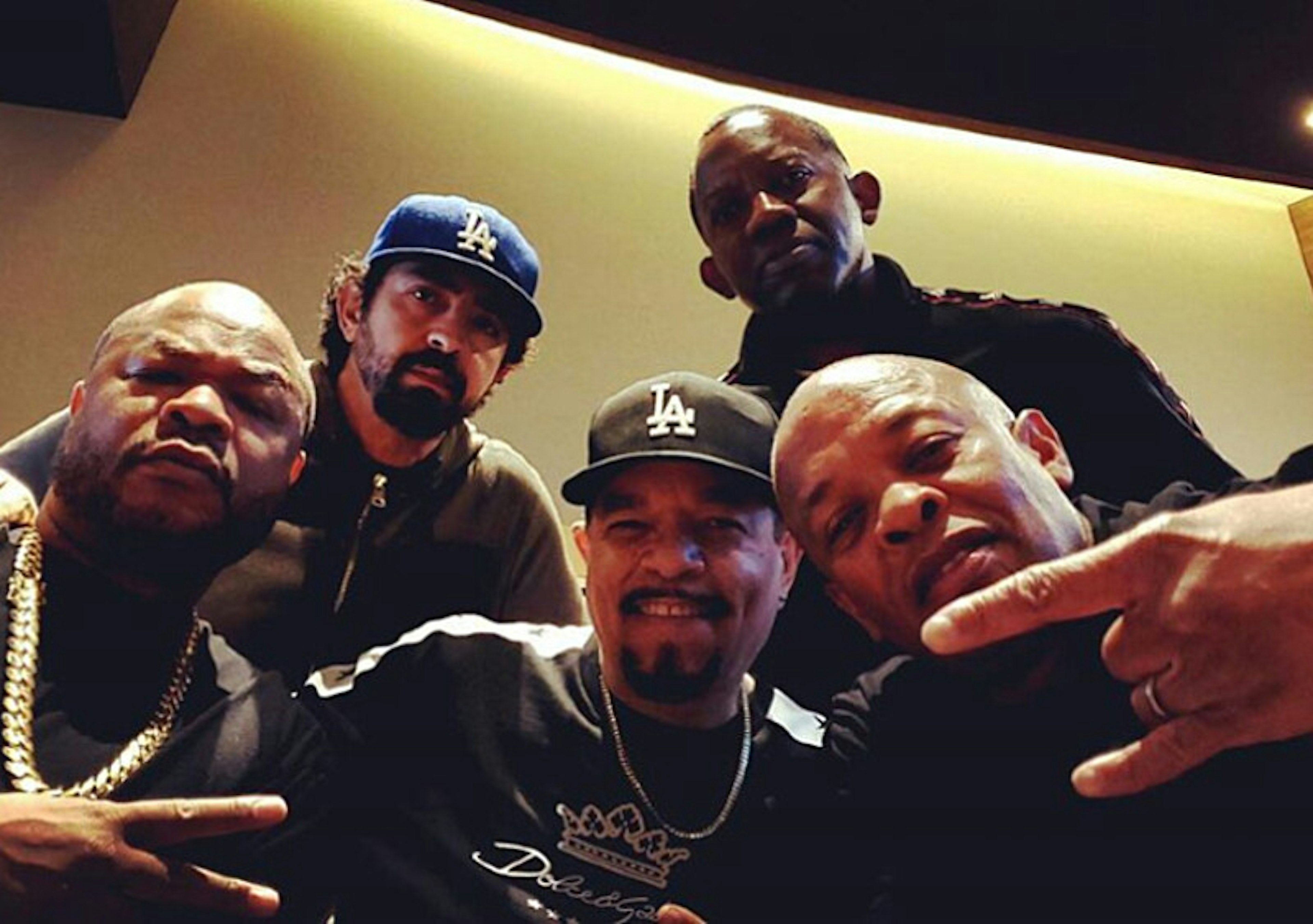 Amerykańscy weterani nie próżnują: Dr. Dre, Xzibit i Ice-T pracują nad czymś w studiu, a Nas nagrywa nowy album
