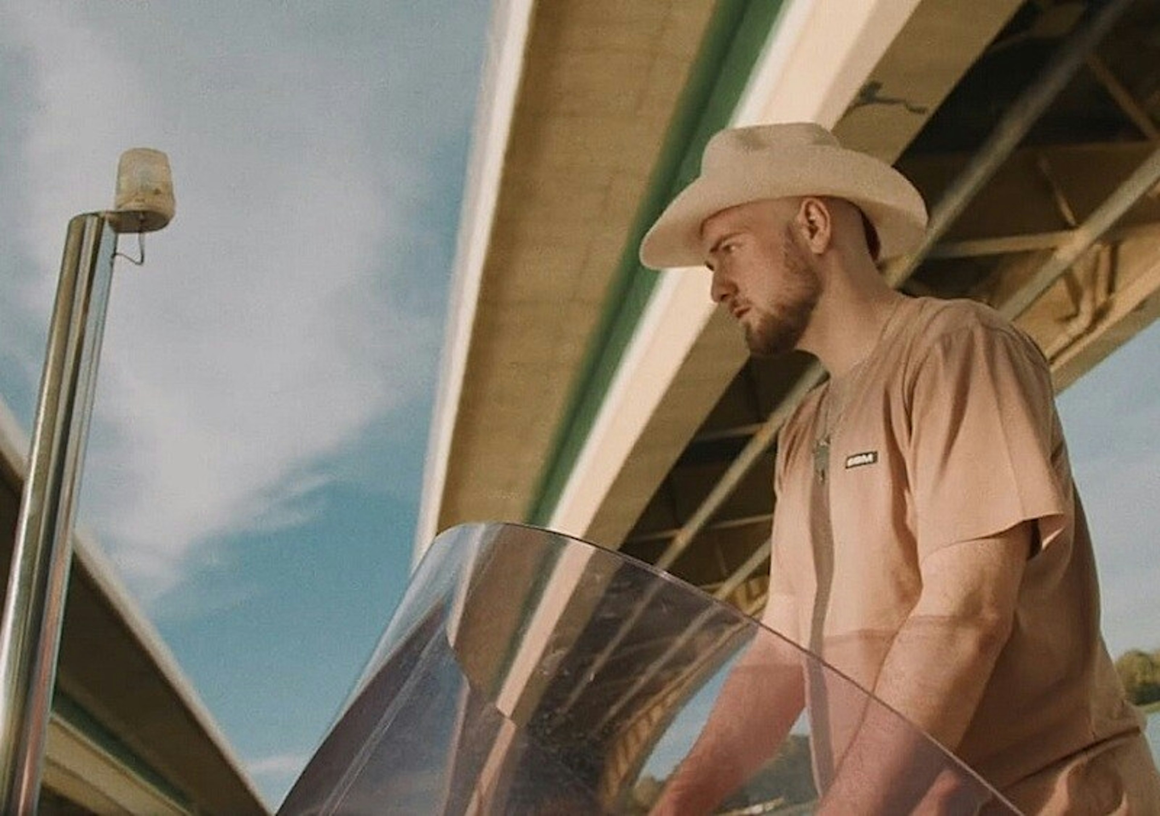 Mamy tracklistę albumu Bedoesa i Lanka! Jest zatrzęsienie gości, dwukrotnie – Taco Hemingway i niespodzianki