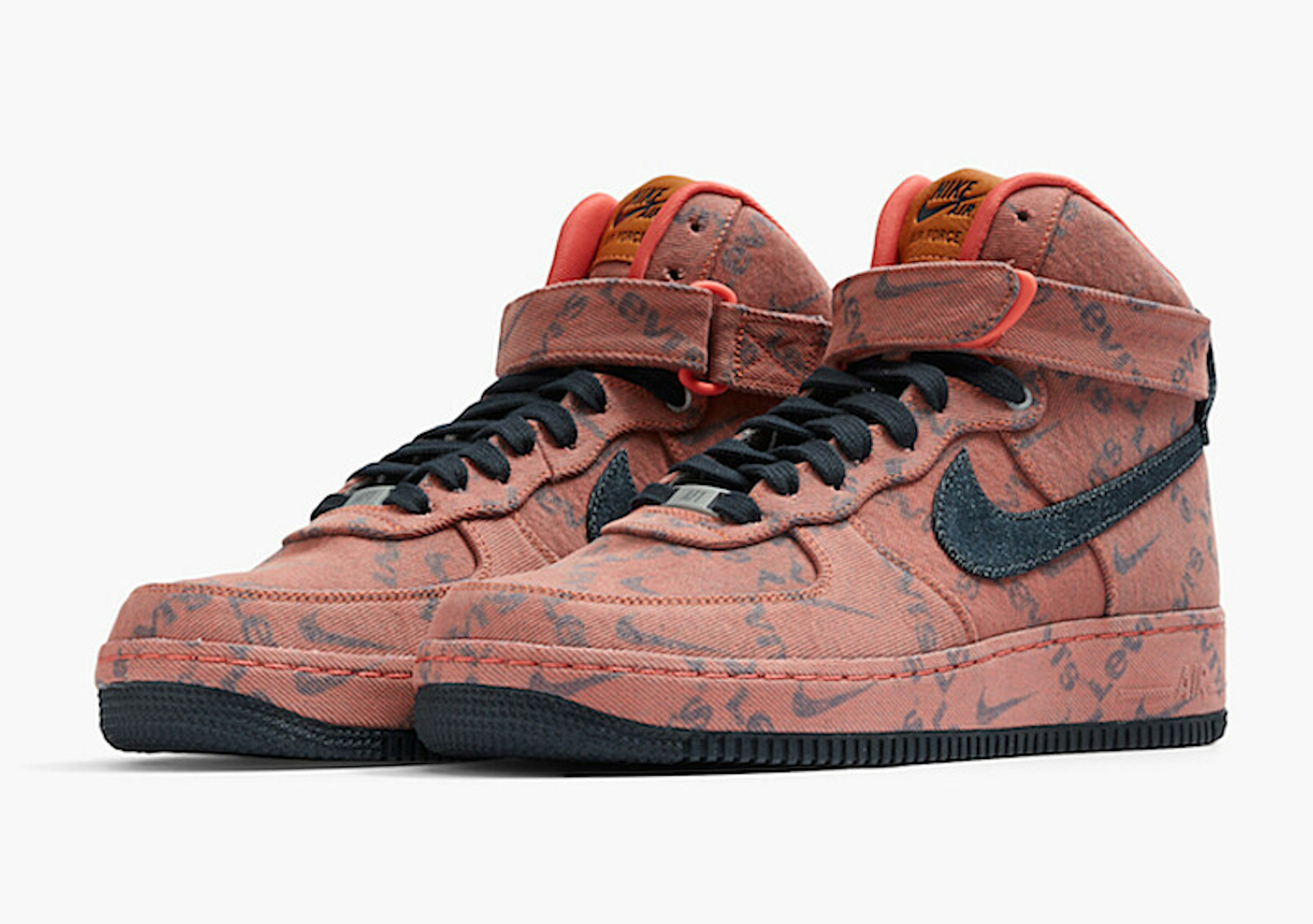 Nike i Levi's łączą siły! Zobaczcie, jak wygląda collab LEVI'S BY YOU