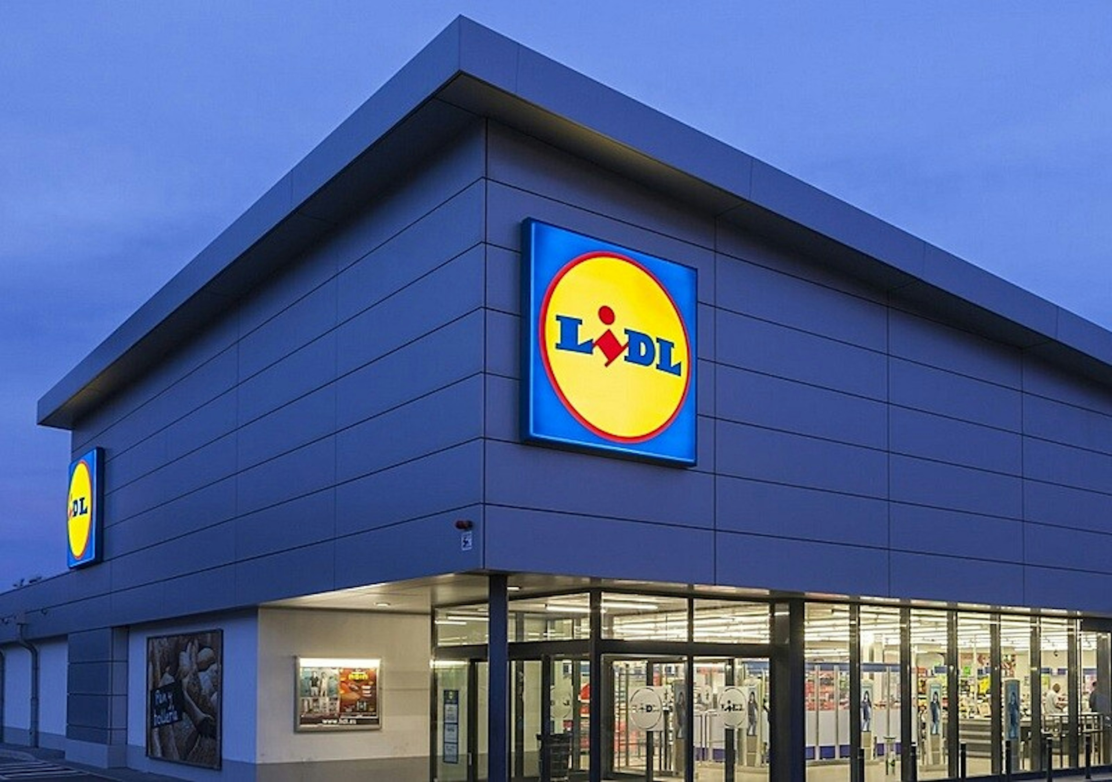 Lidl jako sneaker store?! Buty Adidas i Puma od dzisiaj w popularnej sieci sklepów