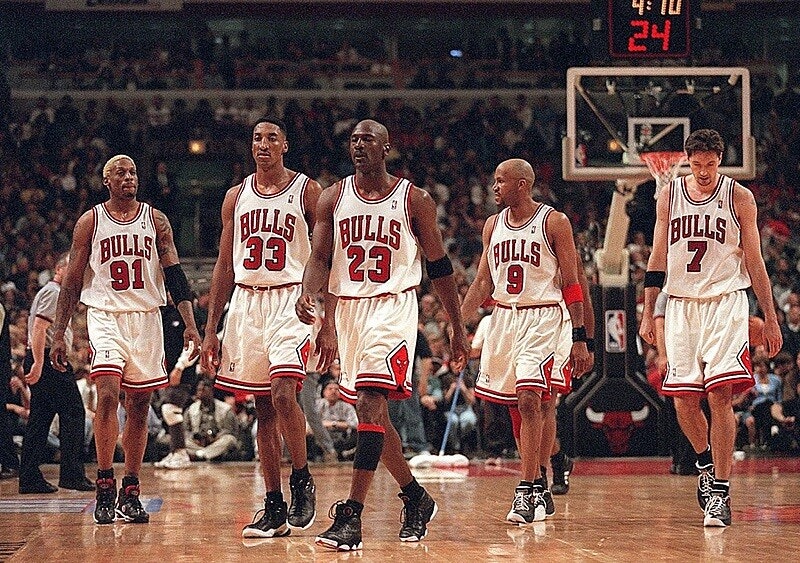 Na to czekaliśmy! Jest przyspieszona data premiery serialu o Michaelu Jordanie i legendarnej drużynie Chicago Bulls